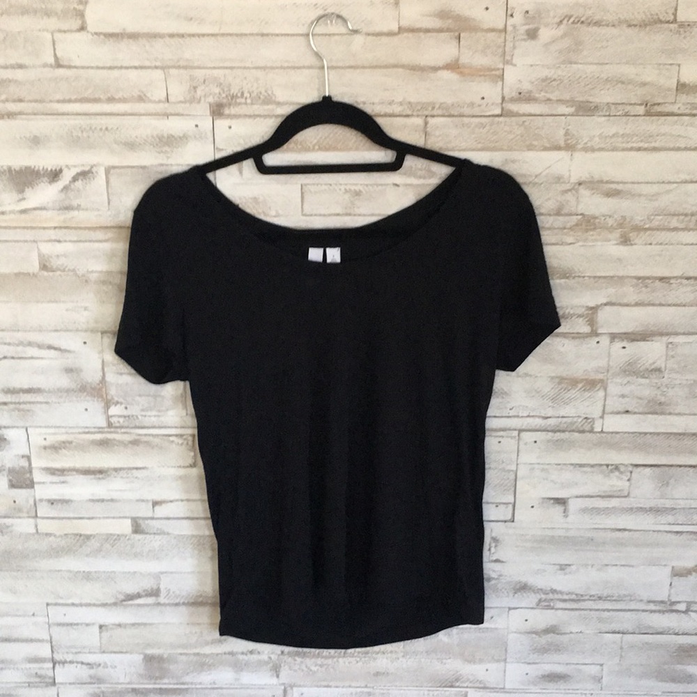Vneck black Nordstrom brass punk T-shirt